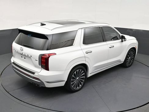 Used 2023 Hyundai Palisade Calligraphy w/ Cargo Package AWD/4WD image 16