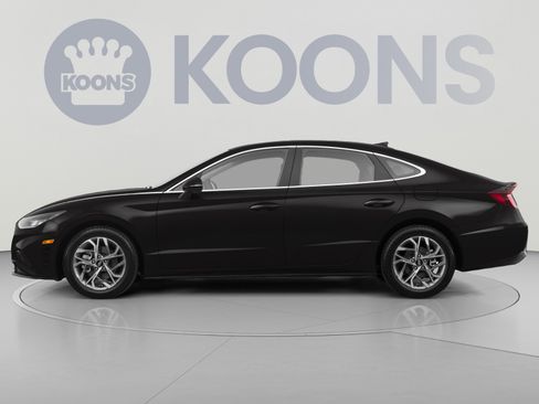 Used 2021 Hyundai Sonata SEL w/ Preferred Accessory Package FWD image 2