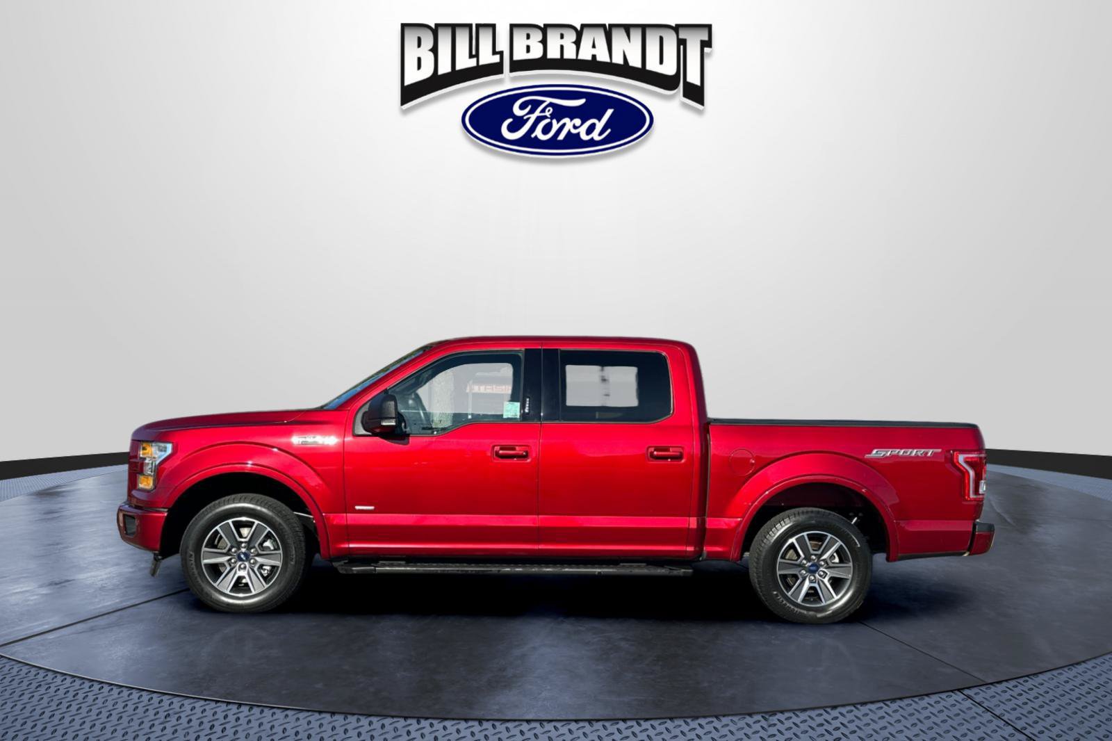 Used 2017 Ford F150 XLT w/ Equipment Group 302A Luxury RWD image 6