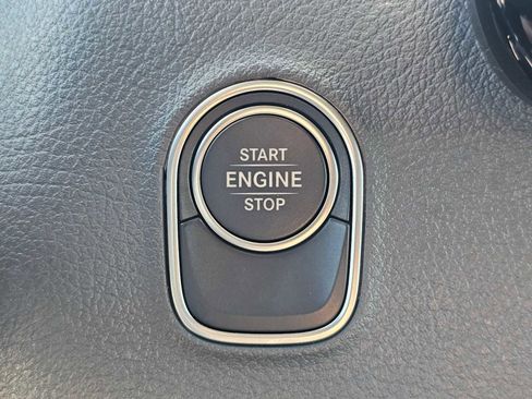 Used 2024 Mercedes-Benz Sprinter 2500 image 31