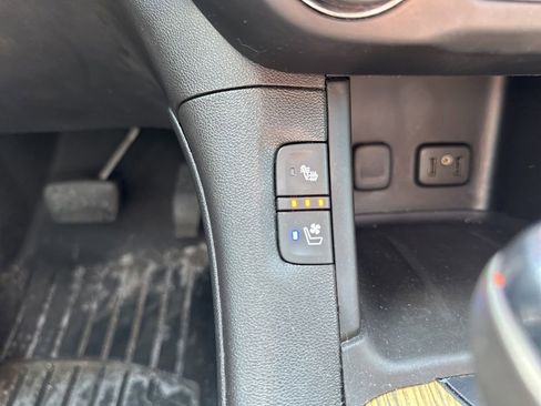 Used 2017 GMC Acadia Denali w/ Technology Package image 6