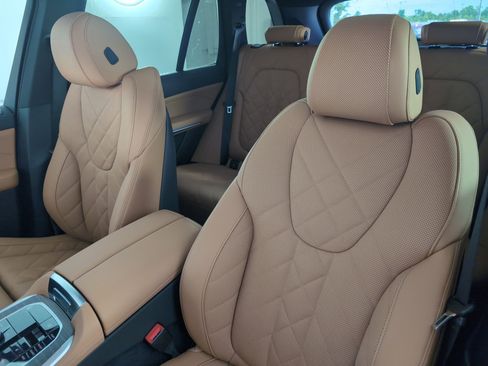 Used 2026 BMW X5 sDrive40i w/ Premium Package image 23