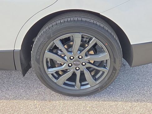 Certified 2023 Chevrolet Equinox RS w/ RS Leather Package image 8