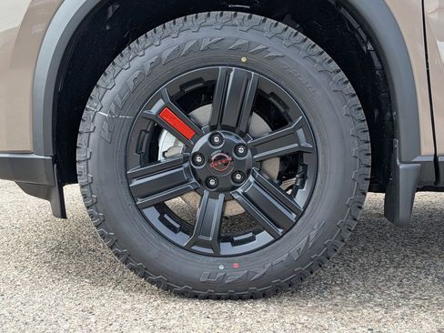 New 2026 Nissan Rogue SV w/ Rock Creek Premium Package AWD/4WD image 4