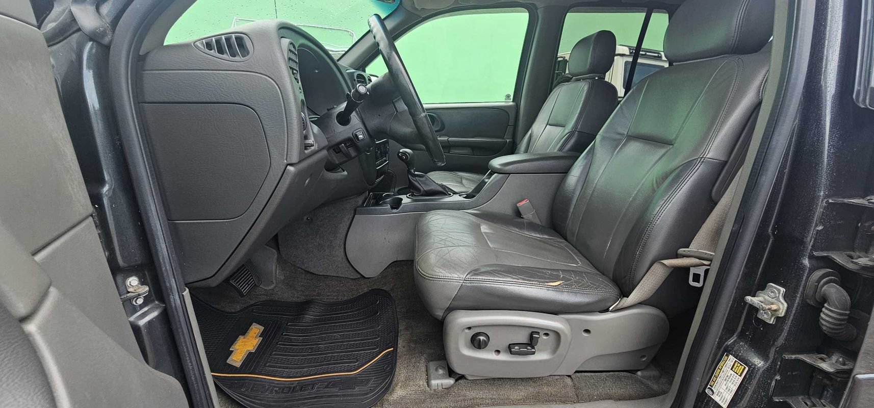 Used 2004 Chevrolet TrailBlazer LT w/ LT Preferred Equipment Group AWD/4WD image 14