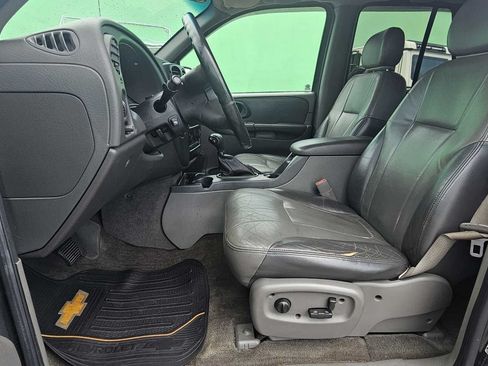 Used 2004 Chevrolet TrailBlazer LT w/ LT Preferred Equipment Group AWD/4WD image 14
