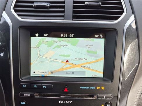 Used 2018 Ford Explorer Platinum AWD/4WD image 14