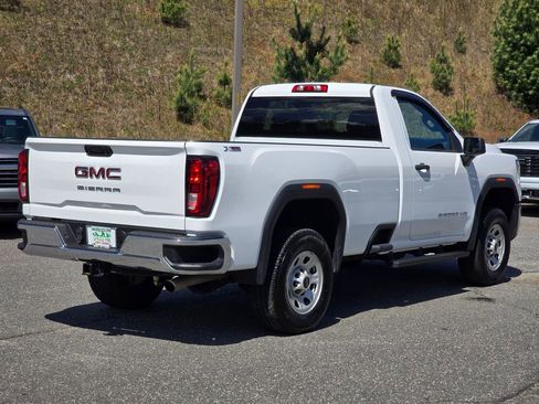 Certified 2024 GMC Sierra 2500 Pro w/ Convenience Package image 16