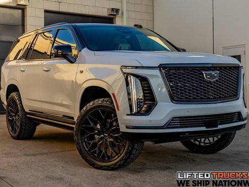 Used 2026 Cadillac Escalade Platinum Sport w/ LPO, ONYX Package image 1