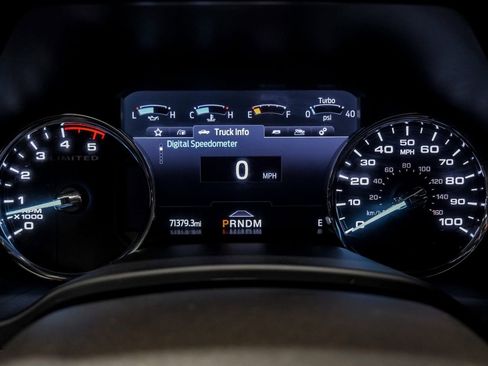 Used 2022 Ford F450 Limited w/ FX4 Off-Road Package AWD/4WD image 18