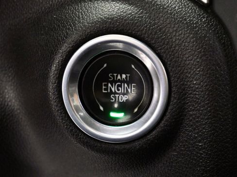 Used 2021 Chevrolet Silverado 1500 LT image 26