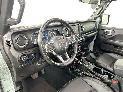 Used 2023 Jeep Wrangler Unlimited Sahara w/ Cold Weather Group AWD/4WD image 22