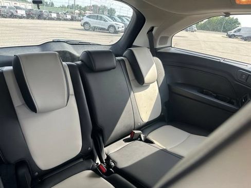 Used 2025 Honda Odyssey Elite image 15