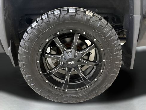 Used 2014 GMC Sierra 1500 SLT w/ All-Terrain Package image 9