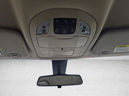 Used 2022 Chrysler Voyager LX FWD image 21