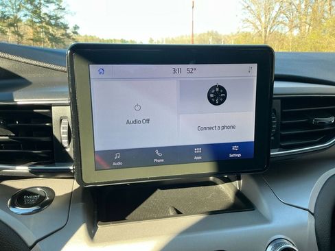 Used 2023 Ford Explorer XLT w/ Equipment Group 202A image 18