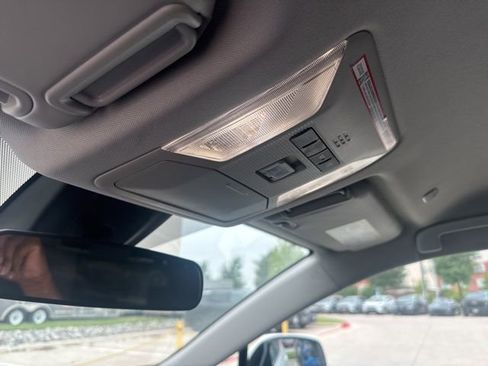 Used 2025 Toyota RAV4 XLE AWD/4WD image 16