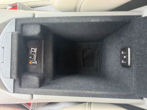 Used 2019 Cadillac XT5 Luxury image 31