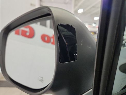 Used 2023 Subaru Crosstrek 2.5i Sport image 9