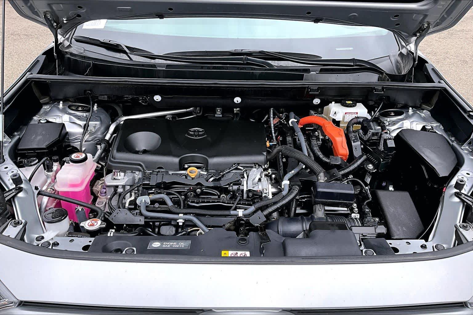 Used 2019 Toyota RAV4 LE w/ Carpet Mat Package AWD/4WD image 31