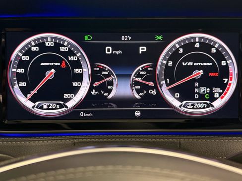 Used 2015 Mercedes-Benz S 63 AMG 4MATIC Sedan image 10