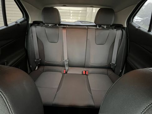 Used 2025 Buick Encore GX Preferred image 36