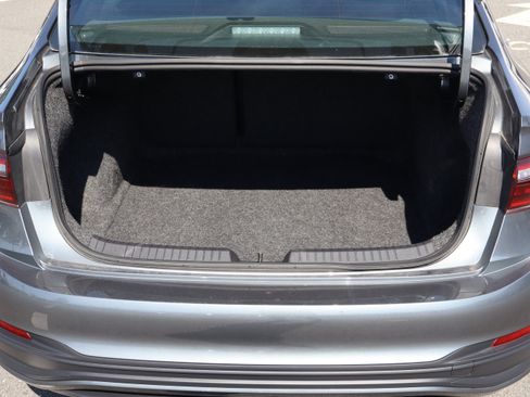 Used 2025 Volkswagen Jetta Sport FWD image 32