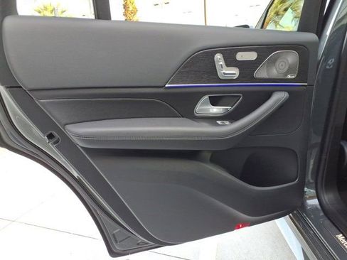 New 2026 Mercedes-Benz GLS 450 4MATIC image 16