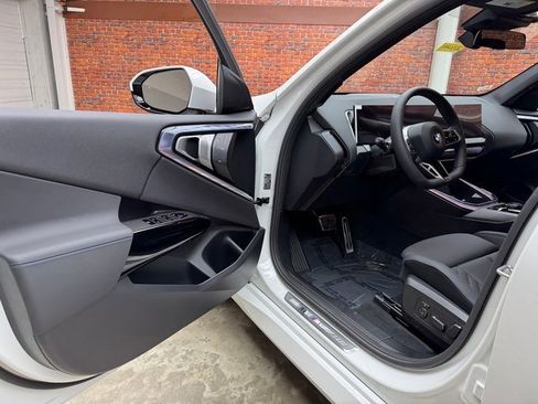 Used 2026 BMW X3 xDrive30 w/ M Sport Package image 9