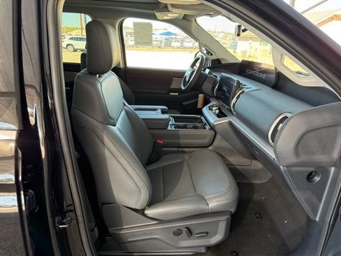 New 2025 Ford Expedition Max Active image 11