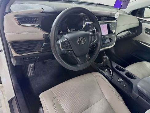 Used 2013 Toyota Avalon Limited image 9
