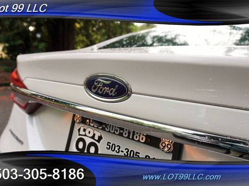 Used 2017 Ford Fusion SE w/ Fusion SE Technology Package FWD image 31