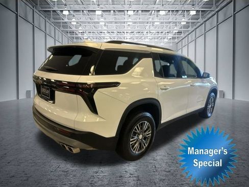 Certified 2026 Chevrolet Traverse LT AWD/4WD image 21