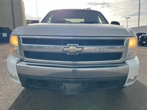 Used 2008 Chevrolet Silverado 1500 LT w/ Power Pack Plus AWD/4WD image 9