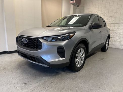 Certified 2023 Ford Escape Active image 38