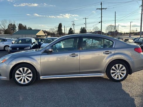 Used 2011 Subaru Legacy 3.6R Limited image 4