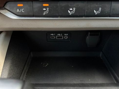 Used 2025 Nissan Altima 2.5 SV FWD image 25
