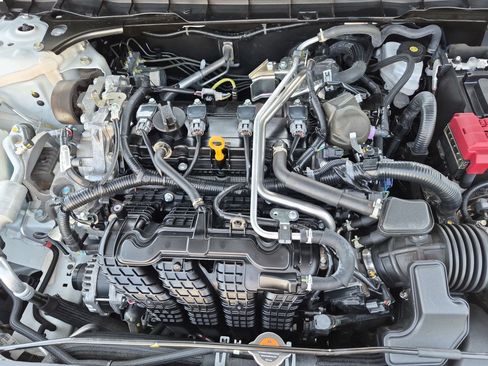 Used 2025 Nissan Altima 2.5 SV FWD image 35