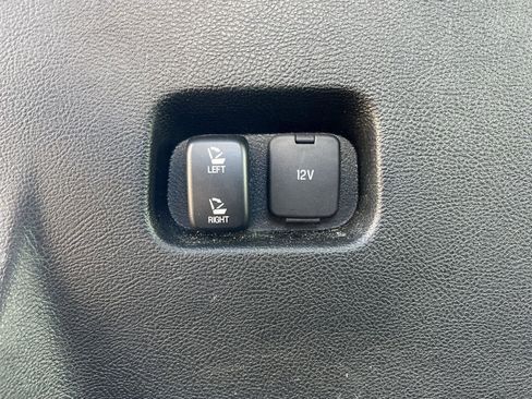 Used 2022 Ford Edge Titanium image 44