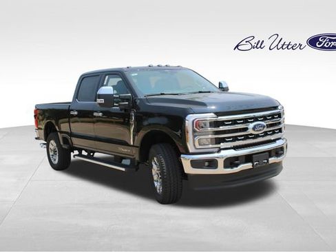 New 2026 Ford F250 Lariat w/ Chrome Package AWD/4WD image 2