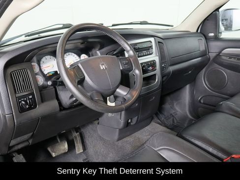 Used 2005 Dodge Ram 1500 Truck SLT image 18