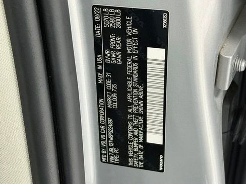 Used 2023 Volvo S60 B5 Plus image 24