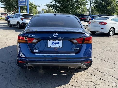 Used 2022 Nissan Altima 2.0 SR FWD image 5
