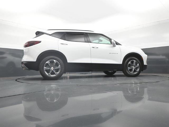 Used 2024 Chevrolet Blazer LT w/ Convenience Package FWD image 38