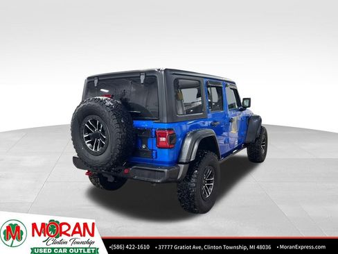 Used 2024 Jeep Wrangler Unlimited Rubicon w/ XTREMEE 35" Tire Package image 6