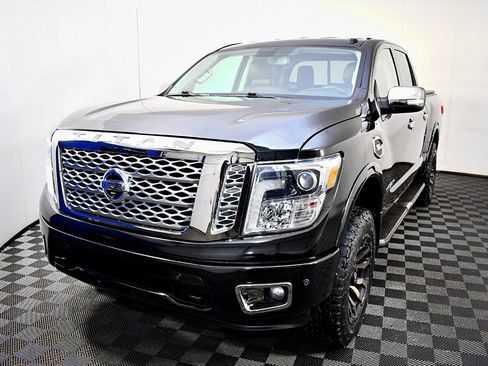 Used 2017 Nissan Titan Platinum Reserve image 2
