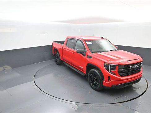 Used 2023 GMC Sierra 1500 Elevation image 14