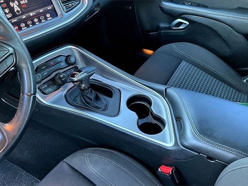 Used 2020 Dodge Challenger SXT image 15