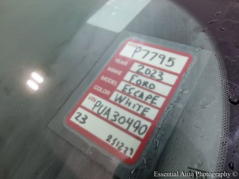 Used 2023 Ford Escape Active w/ Tech Pack #2 image 30