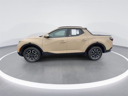 Used 2023 Hyundai Santa Cruz SEL Premium image 5